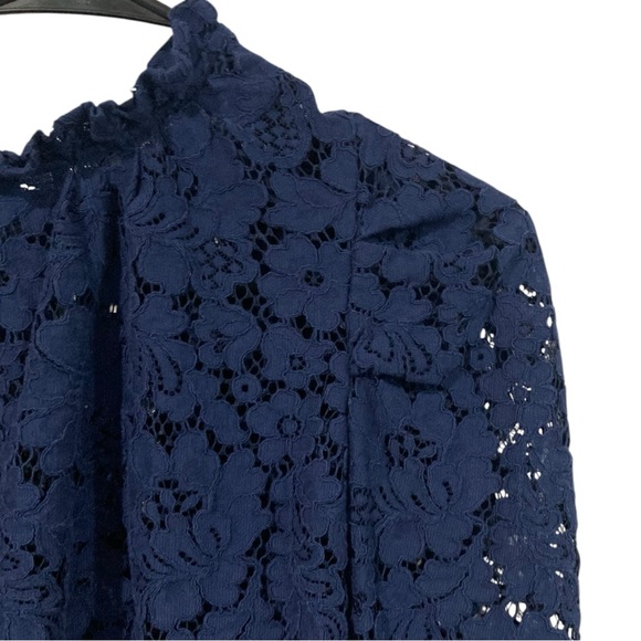 Express Women’s Size M Navy Floral Lace Blouse Mock Neck Long Sleeve Top - Picture 2 of 6